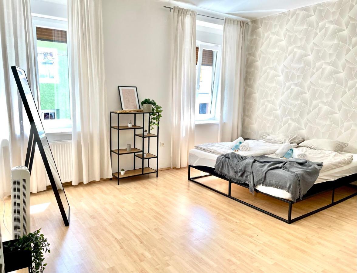 Central Comfy Apartment - Self Check-In Graz Exterior foto